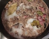 Фото кроку 4 до Тушёная говядина с морковью и луком.