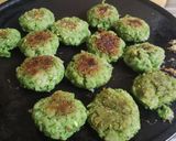 A picture of step 4 of Hariyali tikki.