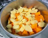 Une image de l'étape 5 de Purée de pommes de terre et courge butternut au parmesan.