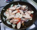 Foto langkah ke 2 dari resep Okra Sosis.