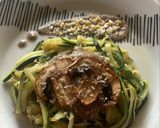 Foto del paso 9 de la receta: Tallarines de calabacín con salsa de champiñones, cebolla y queso