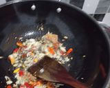 Foto langkah ke 4 dari resep 056. Tumis daun singkong terasi.