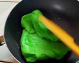 Foto langkah ke 5 dari resep Es Pisang Hijau Khas Makassar.