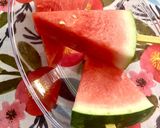 A picture of step 2 of Watermelon Slice Popsicles!.