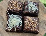 Foto langkah ke 5 dari resep Fudgy Brownis loyang sekat.