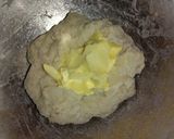 Foto langkah ke 2 dari resep Bakpia teflon/roti jadul teflon tanpa telur.