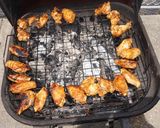 Foto del paso 4 de la receta: Alitas de pollo teriyaki asadas a la parrilla