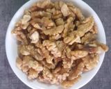 A picture of step 1 of Walnut Halwa.