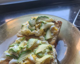Foto del paso 4 de la receta: Tostada de huevo 🥚 y aguacate 🥑