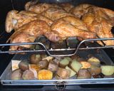 Foto langkah ke 2 dari resep Roasted Chicken with Rosemary Potatoes and Quinoa Salad.