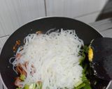 Foto langkah ke 3 dari resep Bihun goreng.