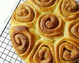 A picture of step 19 of Cinnamon Roll Buns.