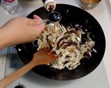 肉絲炒麵的食譜步驟12照片