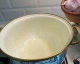 صورة لخطوة 1 من وصفة حساء السبانخ بالأرز والحليب