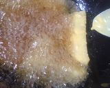 A picture of step 4 of Flour coated fried Yam.