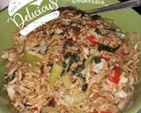 Foto langkah ke 3 dari resep Oseng mie telur sayur jamur simple.