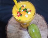 A picture of step 3 of Mango milk shake.