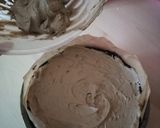 A picture of step 9 of Vickys Easter Creme Egg Cheesecake GF DF EF SF NF Vegan.