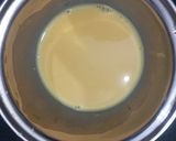 A picture of step 2 of Custard vanilla ice cream shake.