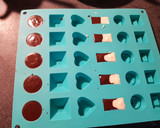 Foto del paso 7 de la receta: Como hacer decoraciones fáciles en chocolate para tortas