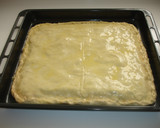 Foto del paso 12 de la receta: Empanada casera de tomate, atún y otros