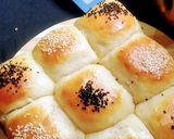 A picture of step 18 of Chicken buns.