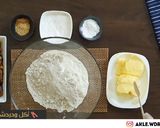 صورة لخطوة 1 من وصفة معمول الدخن الهش بطريقة سهلة ومضمونة