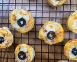 A picture of step 5 of Mini pizza Cups/ Pizza muffins.