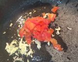 Foto del paso 2 de la receta: Hueso de cerdo guisado y ensalada