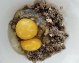 Foto langkah ke 2 dari resep Telur Dadar daging.