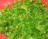 A picture of step 1 of Chaulai Saag.