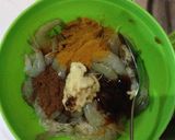 Foto langkah ke 1 dari resep Udang Kuning Gurih.