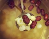 A picture of step 2 of Lotus Seed, Red Date, and Dried Longan Sweet Soup.