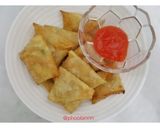 Foto langkah ke 6 dari resep Martabak telur isi sayur sosis.