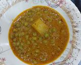 A picture of step 4 of Green peas potato.