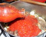 Foto del paso 5 de la receta: Osobuco estofado con papas y arvejas