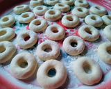 Foto langkah ke 5 dari resep Donat 🍩.
