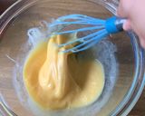 Foto langkah ke 4 dari resep Bolu karamel.