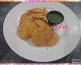 A picture of step 4 of Aloo ke pakoray.