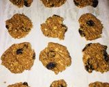 Foto langkah ke 6 dari resep Crunchy Oatmeal Raisin Cookies.