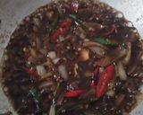 Foto langkah ke 7 dari resep Ayam Tepung Saus Lada Hitam Ala 'EK'.