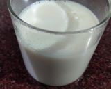 A picture of step 3 of Besan sheera.