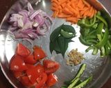 A picture of step 2 of Bread Upma.