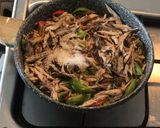 Foto langkah ke 5 dari resep Suwir Tongkol Kemangi.