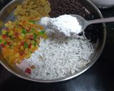 A picture of step 3 of Chocolate dil kush /dilpasand.