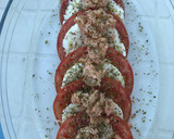 Foto del paso 2 de la receta: Tomates con mozzarella y salmón al horno