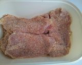 Foto del passaggio 5 della ricetta Cotolette di lonza di suino aromatizzate