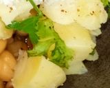 A picture of step 2 of White Chana Chaat 😋😋😍😍.