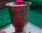 A picture of step 3 of Rose Thandai Lassi.
