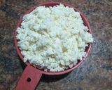 A picture of step 1 of Paneer Coconut laddu.
